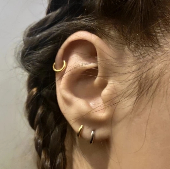 NEW 18k Gold Vermeil Hoop Earrings - Picture 11 of 15